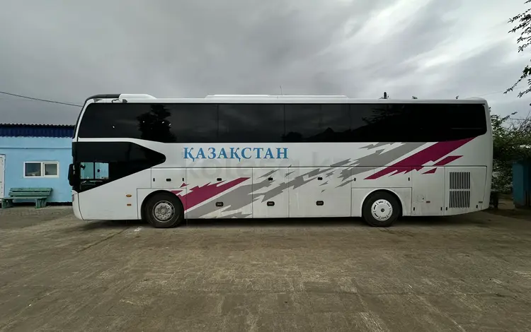 Автобус Yutong в Атырау