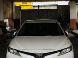 Toyota Camry 2021 года за 16 500 000 тг. в Шымкент