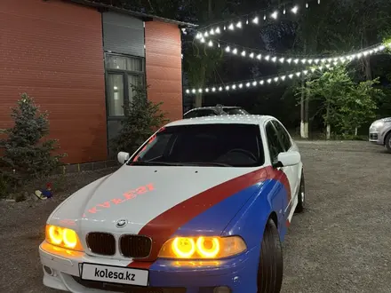 BMW 528 1997 года за 2 800 000 тг. в Алматы