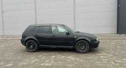 Volkswagen Golf 1999 года за 1 500 000 тг. в Караганда – фото 3