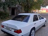 Mercedes-Benz E 230 1991 годаүшін2 800 000 тг. в Усть-Каменогорск – фото 4