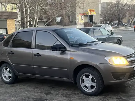 ВАЗ (Lada) Granta 2190 2015 года за 3 100 000 тг. в Астана