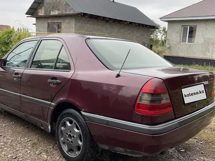 Mercedes-Benz C 200 1996 года за 1 200 000 тг. в Каскелен – фото 5