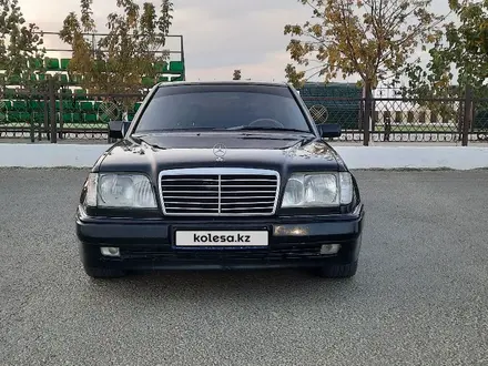 Mercedes-Benz E 280 1994 года за 2 600 000 тг. в Кызылорда – фото 3