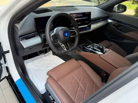 BMW 530 2025 года за 40 000 000 тг. в Караганда – фото 28