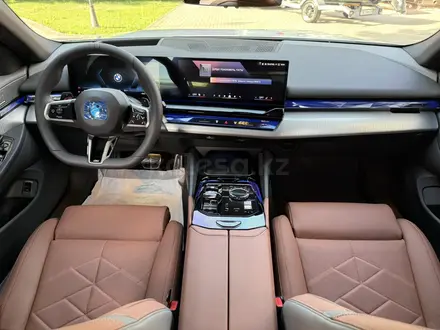BMW 530 2025 года за 40 000 000 тг. в Караганда – фото 40