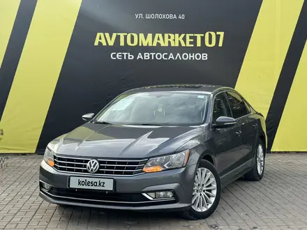 Volkswagen Passat 2016 года за 7 950 000 тг. в Уральск