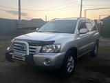 Toyota Highlander 2002 года за 6 250 000 тг. в Алматы – фото 2