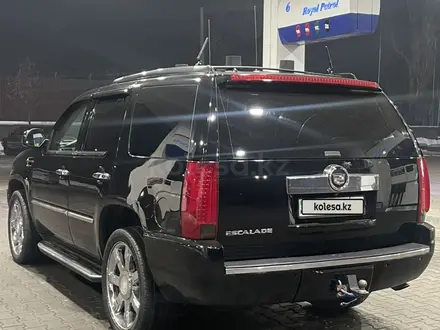 Cadillac Escalade 2007 года за 13 000 000 тг. в Алматы – фото 6