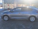 Hyundai Solaris 2018 года за 4 900 000 тг. в Уральск – фото 5