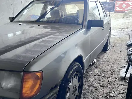 Mercedes-Benz E 230 1991 года за 900 000 тг. в Кызылорда – фото 4