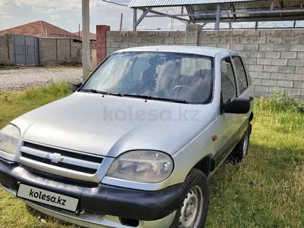 Chevrolet Niva 2007 года за 1 500 000 тг. в Тараз – фото 3