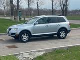 Volkswagen Touareg 2006 года за 6 250 000 тг. в Алматы – фото 4