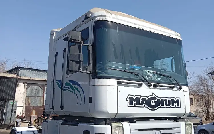 Renault  Magnum 2003 года за 8 000 000 тг. в Караганда