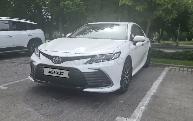 Toyota Camry 2022 года за 12 500 000 тг. в Шымкент