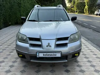 Mitsubishi Outlander, 2003