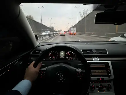 Volkswagen Passat 2013 года за 5 500 000 тг. в Алматы – фото 7