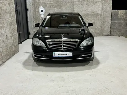 Mercedes-Benz S 350 2010 года за 13 000 000 тг. в Шымкент