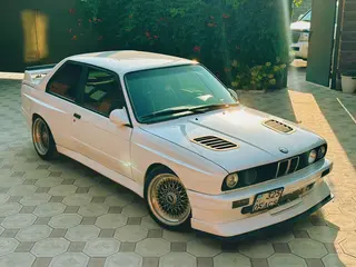 BMW 325
