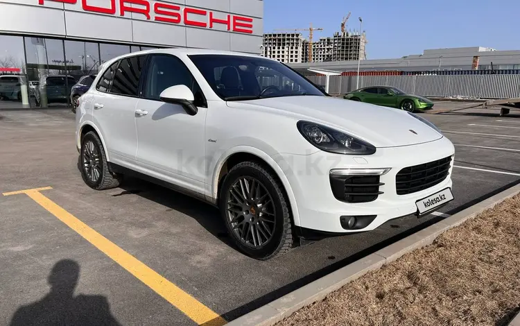 Porsche Cayenne 2016 года за 23 000 000 тг. в Астана