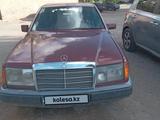 Mercedes-Benz E 220 1993 годаүшін1 800 000 тг. в Жезказган