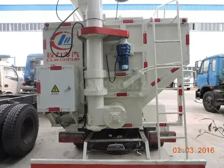 Dfac  Вакуумную ассенизаторную машину для очистки выгребных ям и септиков 2019 года в Алматы – фото 11