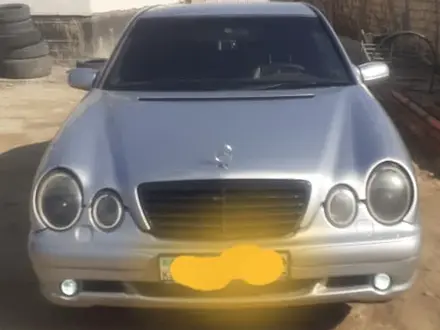 Mercedes-Benz E 320 2000 года за 3 700 000 тг. в Актау