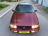 Volkswagen Passat 1994 годаүшін2 395 000 тг. в Караганда – фото 5