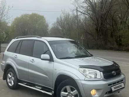 Toyota RAV4 2005 года за 6 000 000 тг. в Алматы – фото 2