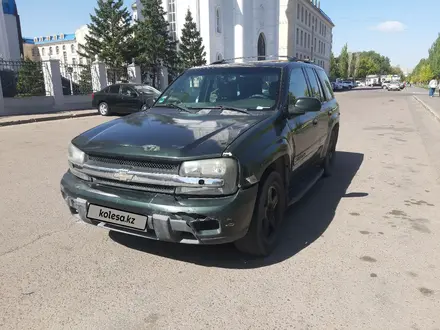 Chevrolet TrailBlazer 2003 года за 2 400 000 тг. в Астана – фото 2