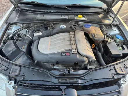 Volkswagen Passat 2001 года за 3 500 000 тг. в Караганда – фото 12