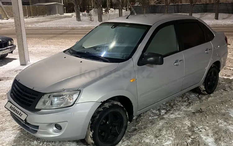 ВАЗ (Lada) Granta 2190 2013 годаүшін3 300 000 тг. в Астана