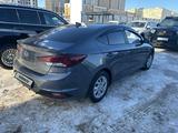 Hyundai Elantra 2019 годаүшін7 600 000 тг. в Астана – фото 2