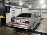 Mercedes-Benz E 320 2001 годаfor3 500 000 тг. в Актау