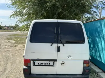 Volkswagen Transporter 1999 года за 4 500 000 тг. в Алматы – фото 7