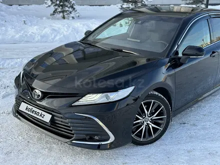 Toyota Camry 2021 года за 18 000 000 тг. в Алматы – фото 2