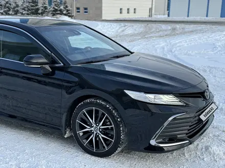 Toyota Camry 2021 года за 18 000 000 тг. в Алматы – фото 9