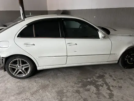 Mercedes-Benz E 350 2005 года за 1 500 000 тг. в Алматы – фото 2