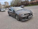 Toyota Camry 2019 года за 11 800 000 тг. в Шымкент – фото 5