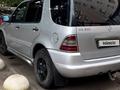 Mercedes-Benz ML 320 2000 года за 4 500 000 тг. в Петропавловск – фото 7