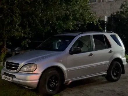 Mercedes-Benz ML 320 2000 года за 4 500 000 тг. в Петропавловск – фото 9