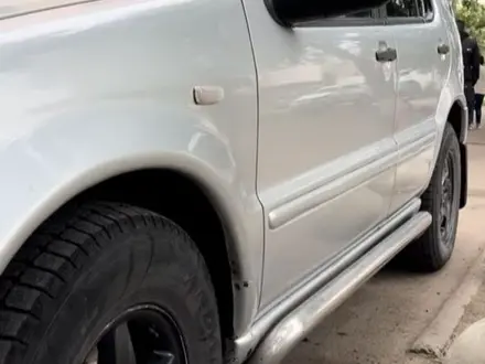 Mercedes-Benz ML 320 2000 года за 4 500 000 тг. в Петропавловск – фото 10
