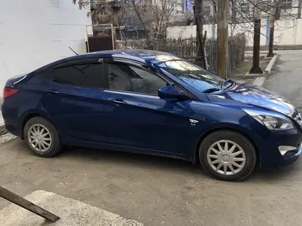 Hyundai Solaris 2014 года за 5 500 000 тг. в Атырау – фото 3