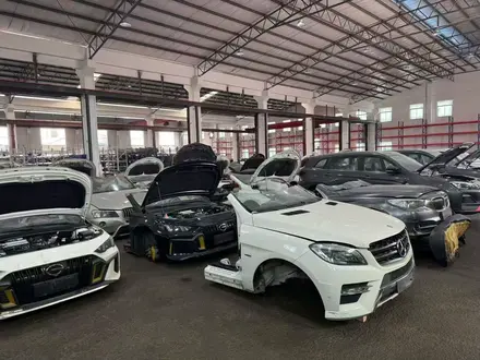 Ноускат бампера кузовные за 85 000 тг. в Алматы