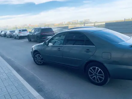 Toyota Camry 2002 года за 3 500 000 тг. в Астана – фото 4