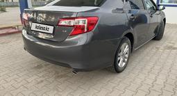 Toyota Camry 2012 годаүшін7 700 000 тг. в Актобе – фото 3