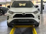 Toyota RAV4 2021 года за 15 600 000 тг. в Костанай – фото 4