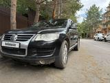 Volkswagen Touareg 2007 годаүшін3 990 000 тг. в Астана – фото 3