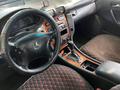 Mercedes-Benz C 180 2002 годаfor2 600 000 тг. в Есик – фото 6