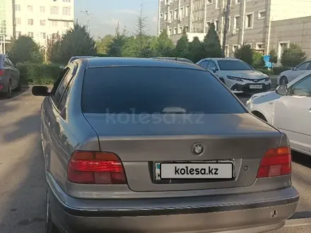 BMW 520 1998 года за 3 000 000 тг. в Алматы – фото 4